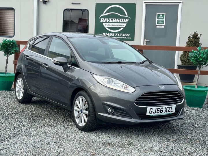 Ford Fiesta 1.0T EcoBoost Titanium Euro 6 (s/s) 5dr