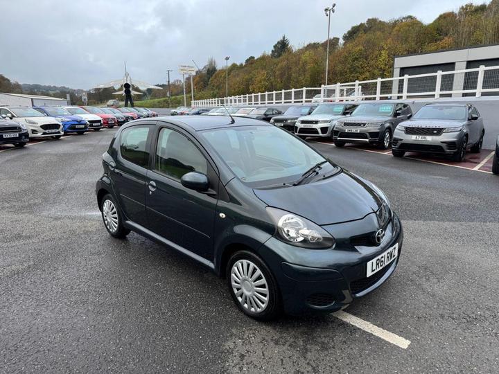 Toyota AYGO 1.0 VVT-i Ice Euro 5 5dr