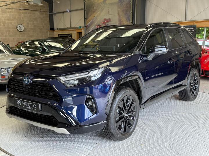 Toyota RAV4 2.5 VVT-h Dynamic CVT 4WD Euro 6 (s/s) 5dr Toyota RAV4 2.5 VVT-h Dynamic CVT 4WD Euro 6 (s/s) 5dr