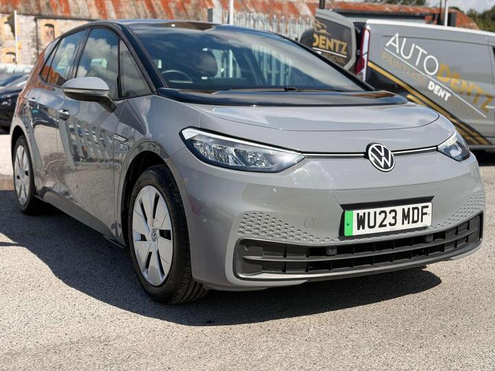 Volkswagen ID.3 Pro 58kWh Life Auto 5dr