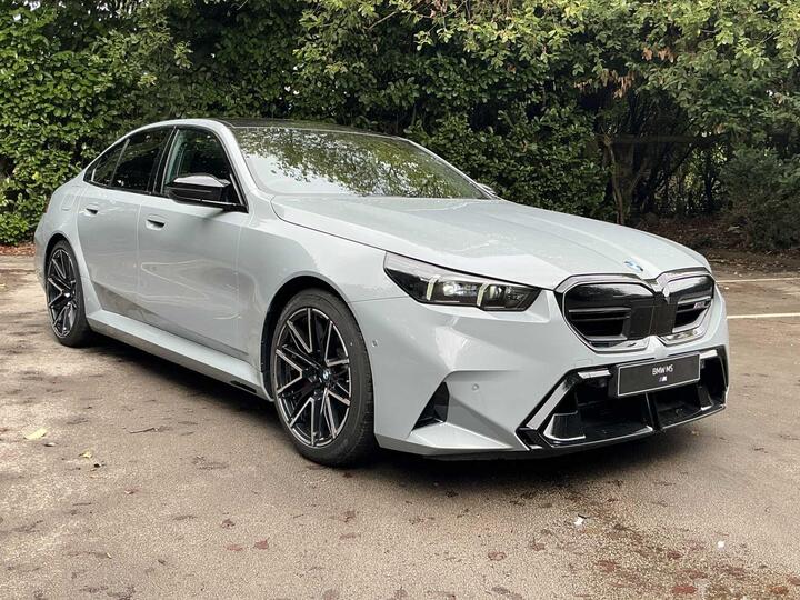 BMW M5 4.4 22.1kWh Steptronic XDrive Euro 6 (s/s) 4dr