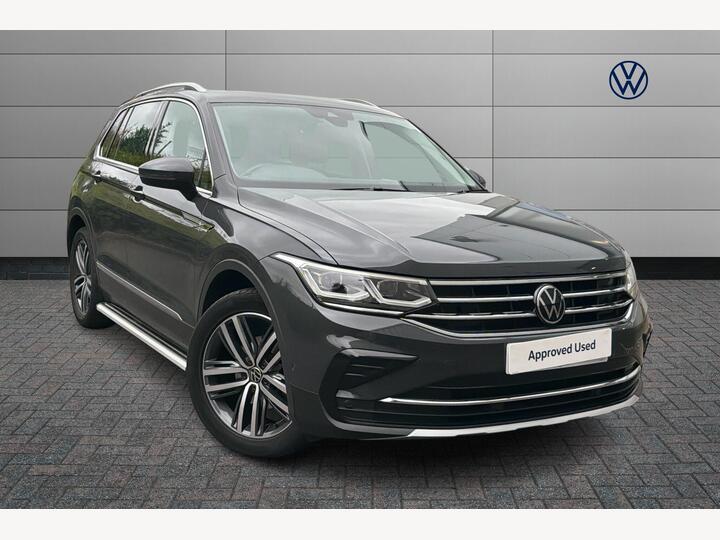 Volkswagen Tiguan 1.5 TSI Elegance DSG Euro 6 (s/s) 5dr Volkswagen Tiguan 1.5 TSI Elegance DSG Euro 6 (s/s) 5dr