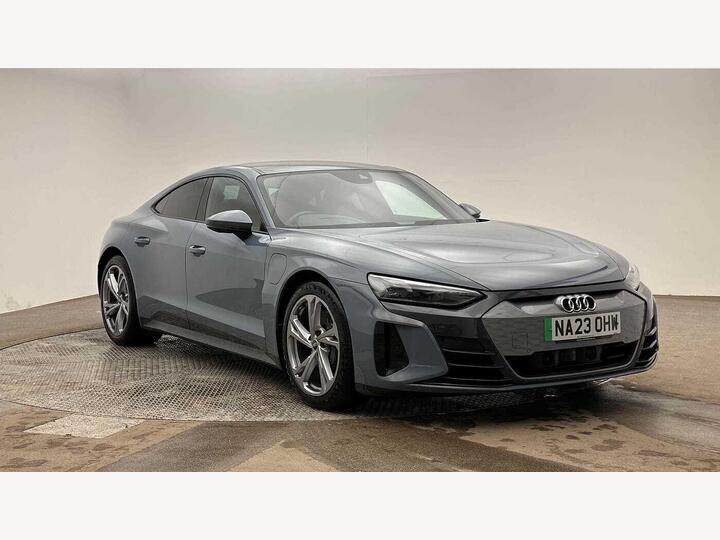 Audi E-tron GT    Quattro 350,00 KW