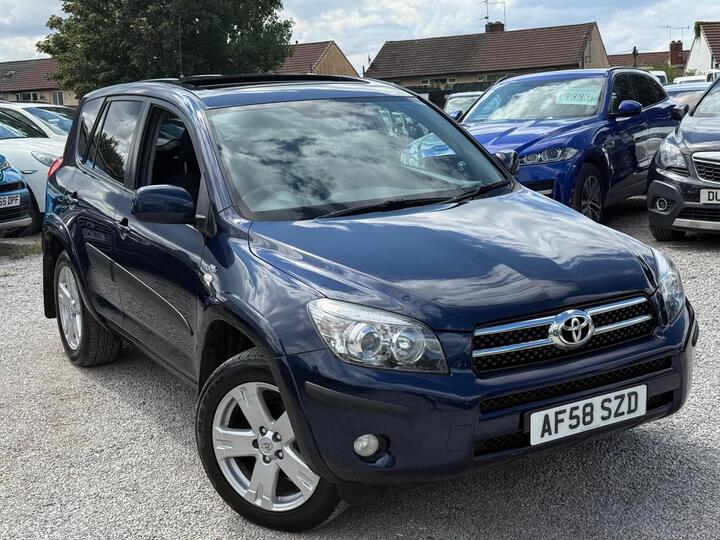 Toyota RAV4 2.2 D-4D SR 180 4WD 5dr