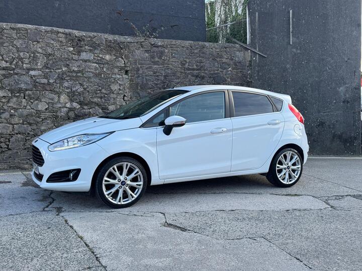 Ford Fiesta 1.0T EcoBoost Titanium X Euro 5 (s/s) 5dr