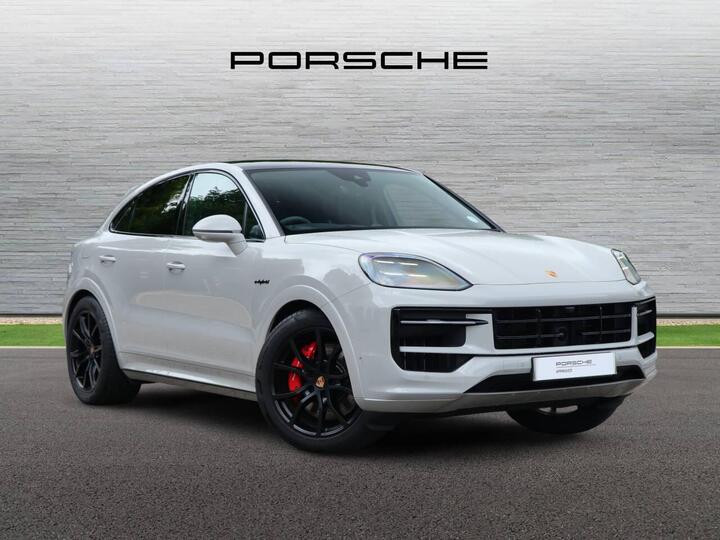 Porsche Cayenne 3.0 V6 E-Hybrid 25.9kWh S Black Edition TiptronicS 4WD Euro 6 (s/s) 5dr Porsche Cayenne 3.0 V6 E-Hybrid 25.9kWh S Black Edition TiptronicS 4WD Euro 6 (s/s) 5dr