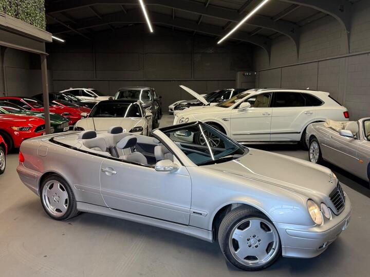 Mercedes-Benz CLK 4.3 CLK430 Avantgarde Cabriolet 2dr Mercedes-Benz CLK 4.3 CLK430 Avantgarde Cabriolet 2dr
