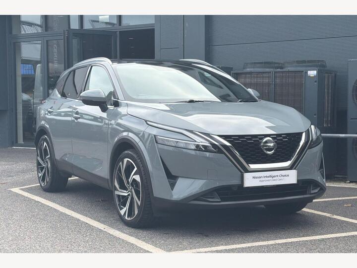 Nissan Qashqai 1.3 DIG-T MHEV Tekna+ XTRON Euro 6 (s/s) 5dr