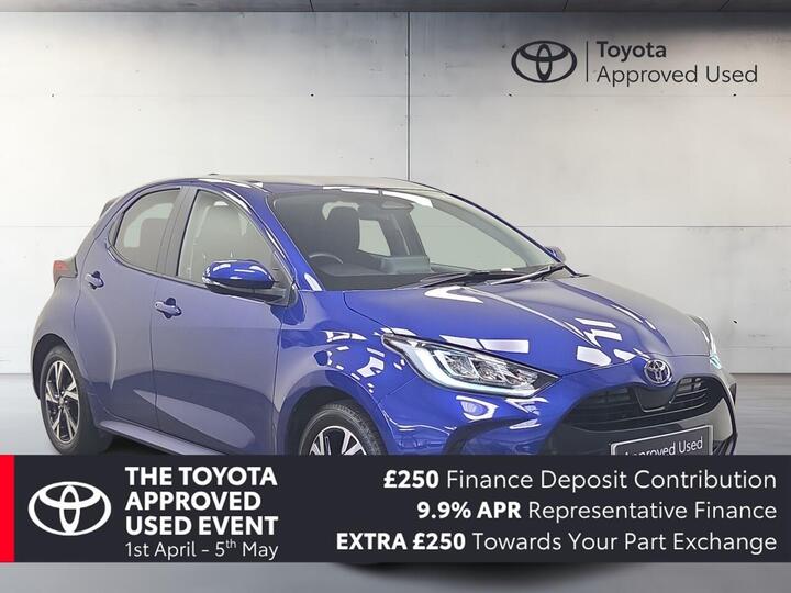 Toyota Yaris Design 1.5 VVT-h Design E-CVT Euro 6 (s/s) 5dr