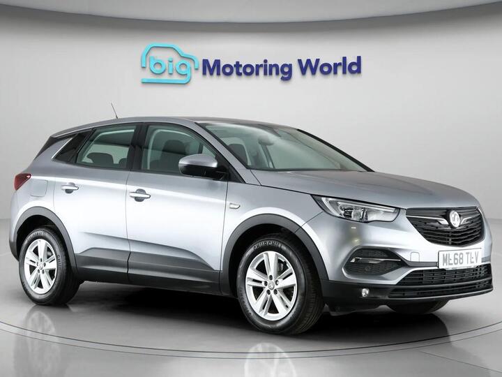 Vauxhall Grandland X 1.2 Turbo SE Euro 6 (s/s) 5dr