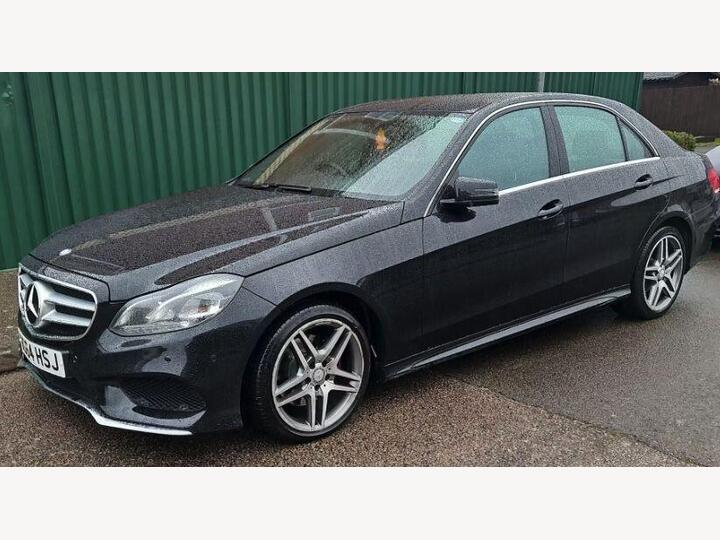 Mercedes-Benz E-CLASS 2.1 E220 BlueTEC AMG Line G-Tronic+ Euro 6 (s/s) 4dr Mercedes-Benz E-CLASS 2.1 E220 BlueTEC AMG Line G-Tronic+ Euro 6 (s/s) 4dr