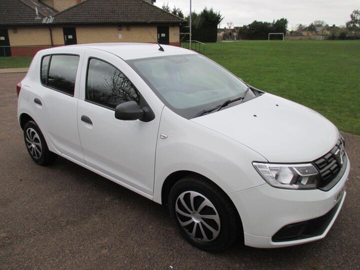 Dacia Sandero 1.0 SCe Essential Euro 6 5dr