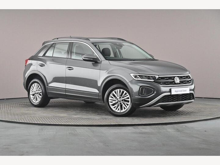 Volkswagen T-Roc 1.0 TSI Life Euro 6 (s/s) 5dr Volkswagen T-Roc 1.0 TSI Life Euro 6 (s/s) 5dr