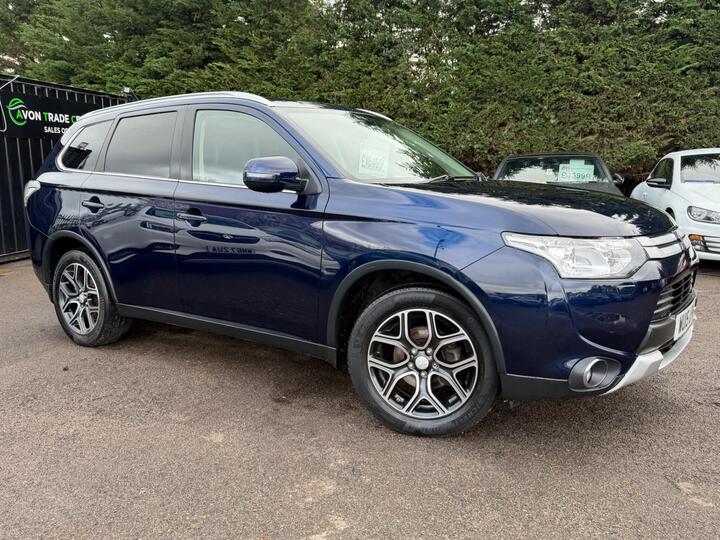 Mitsubishi Outlander 2.2 DI-D GX4 Auto 4WD Euro 5 (s/s) 5dr Mitsubishi Outlander 2.2 DI-D GX4 Auto 4WD Euro 5 (s/s) 5dr