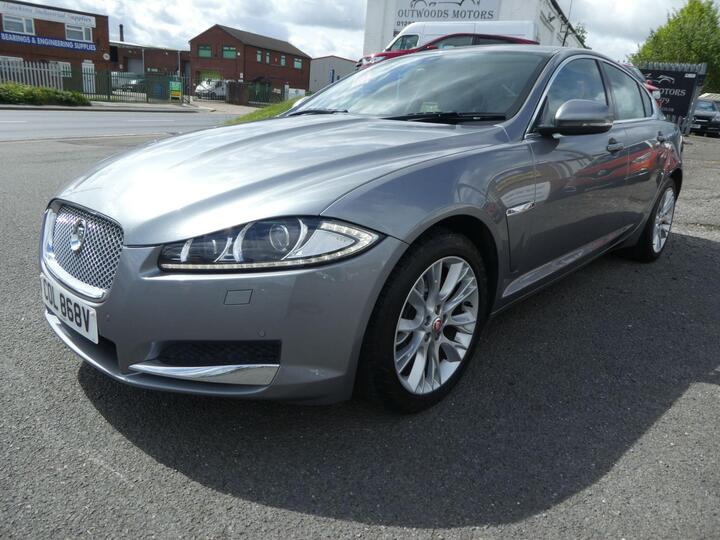 Jaguar XF 2.2d Luxury Auto Euro 5 (s/s) 4dr