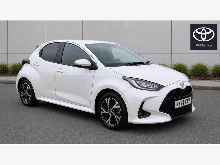 Toyota Yaris 1.5 VVT-h Design E-CVT Euro 6 (s/s) 5dr