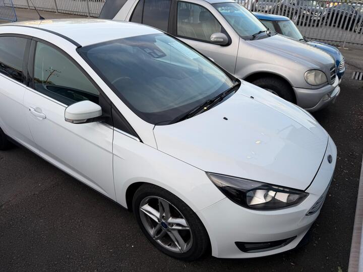 Ford Focus 1.0T EcoBoost Titanium Euro 6 (s/s) 5dr