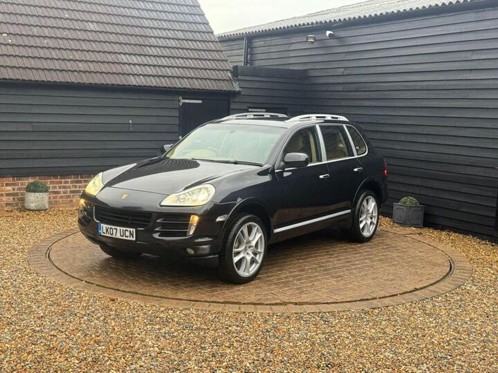 Porsche CAYENNE 4.8 S SUV 5dr Petrol Auto AWD (385 Bhp)