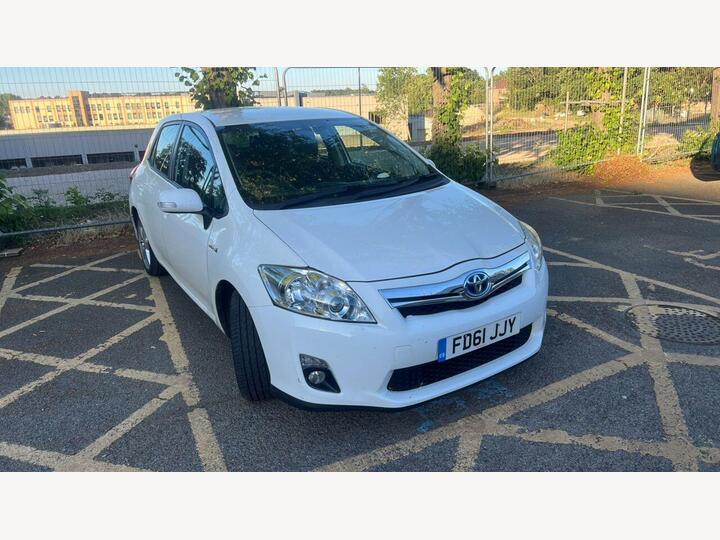 Toyota Auris 1.8 VVT-h T Spirit CVT Euro 5 (s/s) 5dr