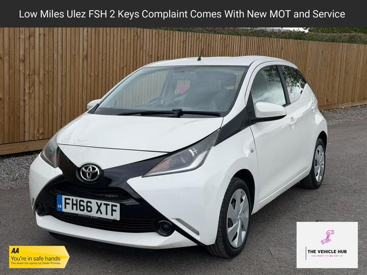 Toyota AYGO 1.0 VVT-i X-play Euro 6 5dr