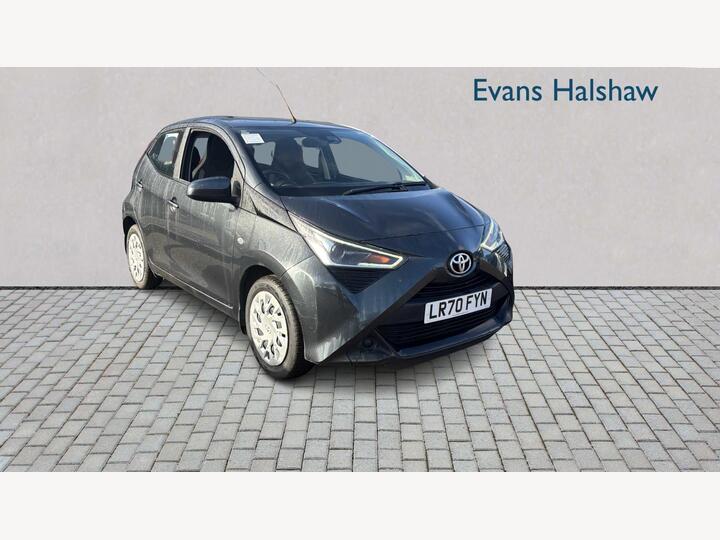 Toyota Aygo 1.0 VVT-i X-play Euro 6 5dr (Safety Sense)