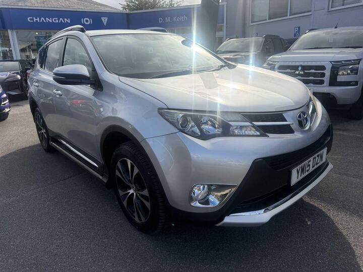Toyota RAV4 2.2 D-4D Invincible 4WD Euro 5 5dr