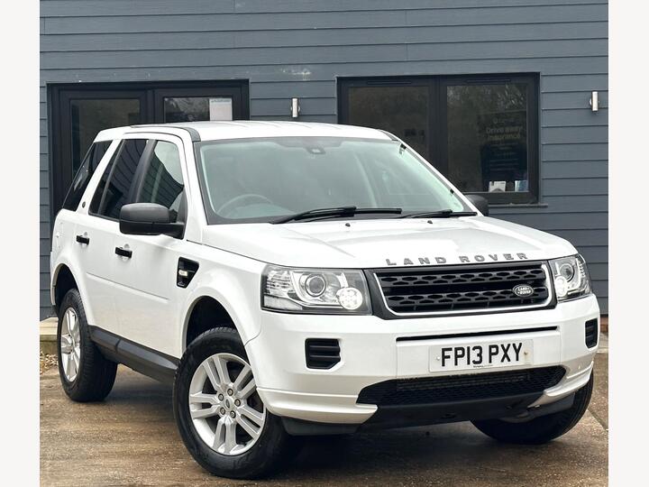 Land Rover Freelander 2 2.2 ED4 Black And White Euro 5 (s/s) 5dr Land Rover Freelander 2 2.2 ED4 Black And White Euro 5 (s/s) 5dr
