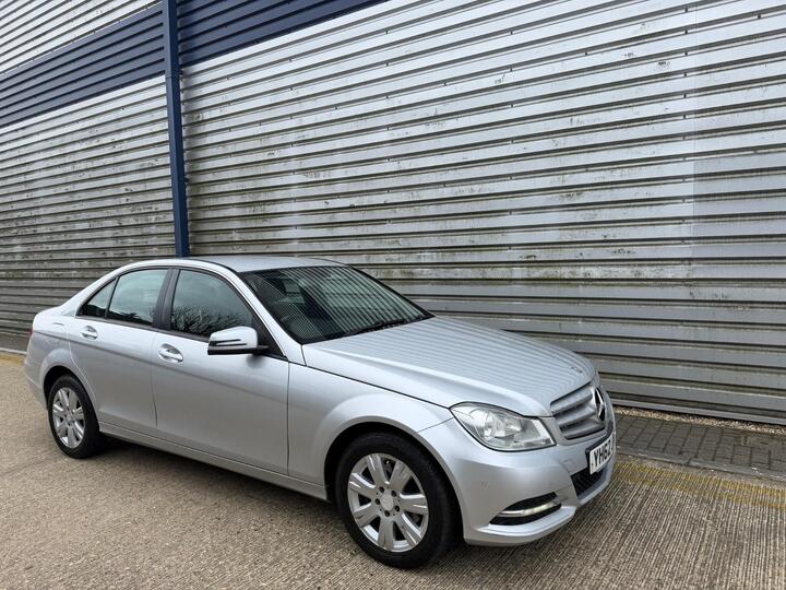 Mercedes-Benz C Class 2.1 C220 CDI BlueEfficiency Executive SE G-Tronic+ Euro 5 (s/s) 4dr