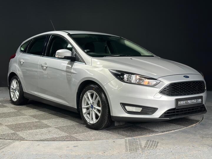 Ford Focus 1.0T EcoBoost Zetec Euro 6 (s/s) 5dr