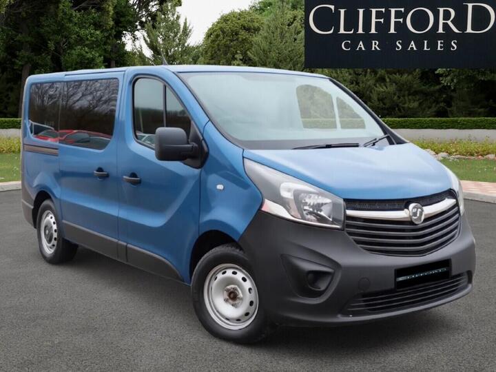Vauxhall VIVARO 1 OWNER