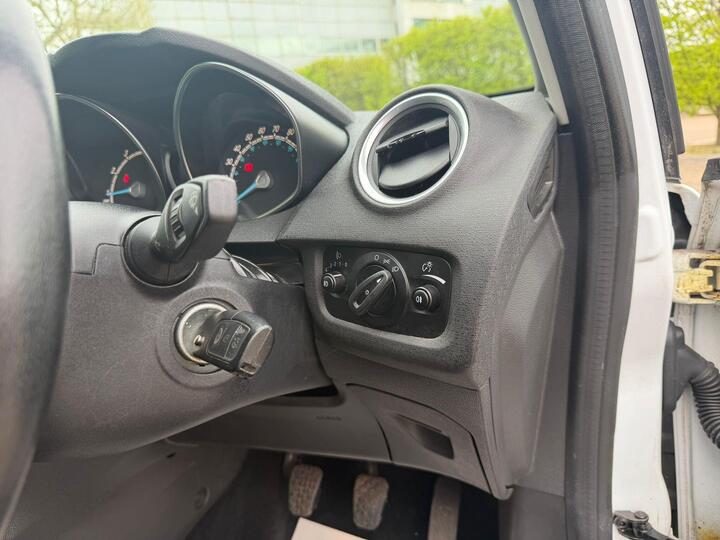 Ford Fiesta 1.0T EcoBoost Zetec Euro 6 (s/s) 5dr