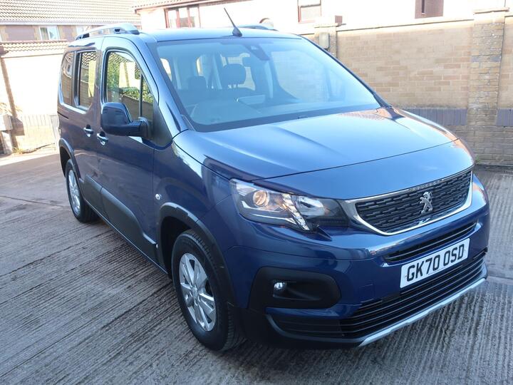 Peugeot Rifter 1.5 BlueHDi Allure Standard MPV EAT Euro 6 (s/s) 5dr Peugeot Rifter 1.5 BlueHDi Allure Standard MPV EAT Euro 6 (s/s) 5dr