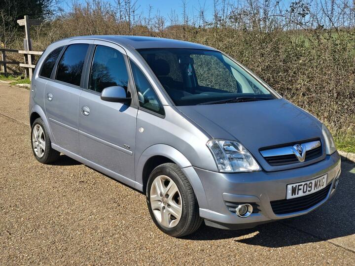 Vauxhall Meriva 1.6i 16v Design 5dr (a/c) Vauxhall Meriva 1.6i 16v Design 5dr (a/c)