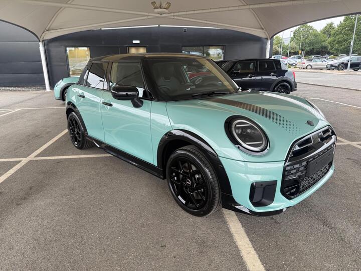 MINI Cooper 2.0S Sport Steptronic Euro 6 (s/s) 5dr