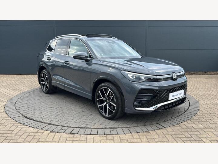 Volkswagen Tiguan 2.0 TDI R-Line DSG Euro 6 (s/s) 5dr