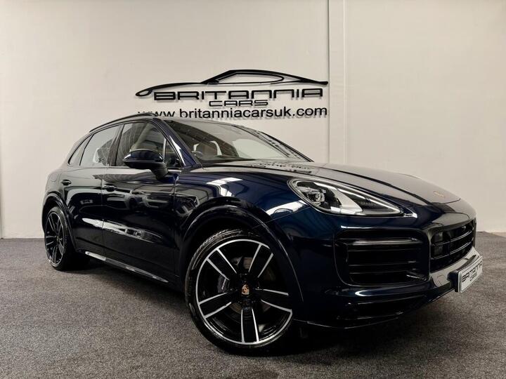 Porsche CAYENNE HYBRID ELECTRIC ESTATE 3.0 V6 E-Hybrid 17.9kWh Platinum Edition TiptronicS 4WD Euro 6 (s/s) 5dr (3.6kW Charger)
