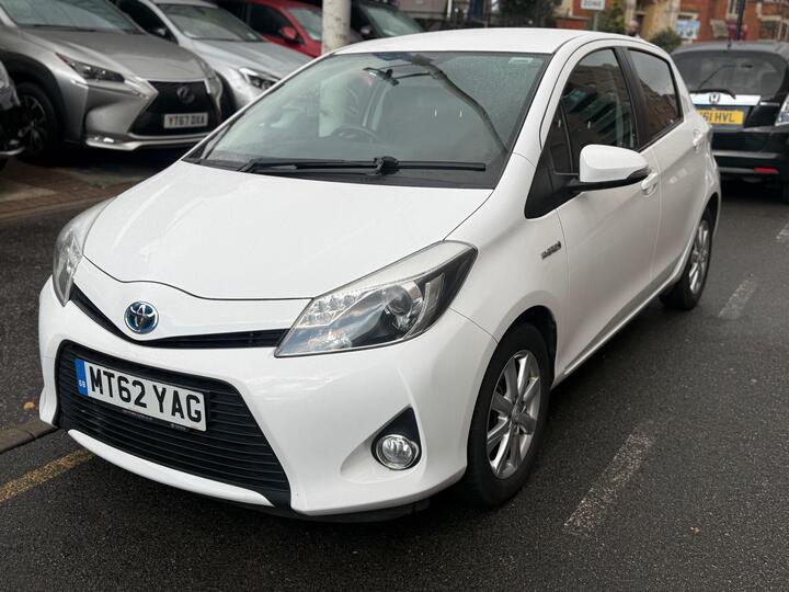 Toyota Yaris 1.5 VVT-h T4 CVT Euro 5 5dr