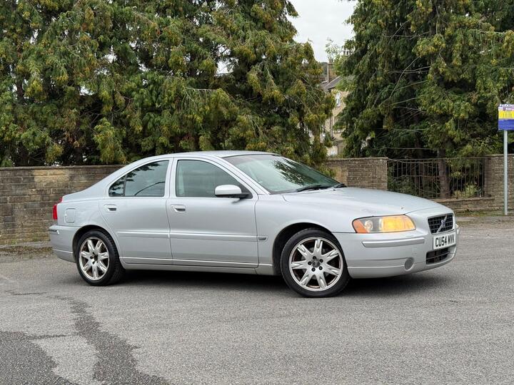 Volvo S60 2.4 D5 SE 4dr