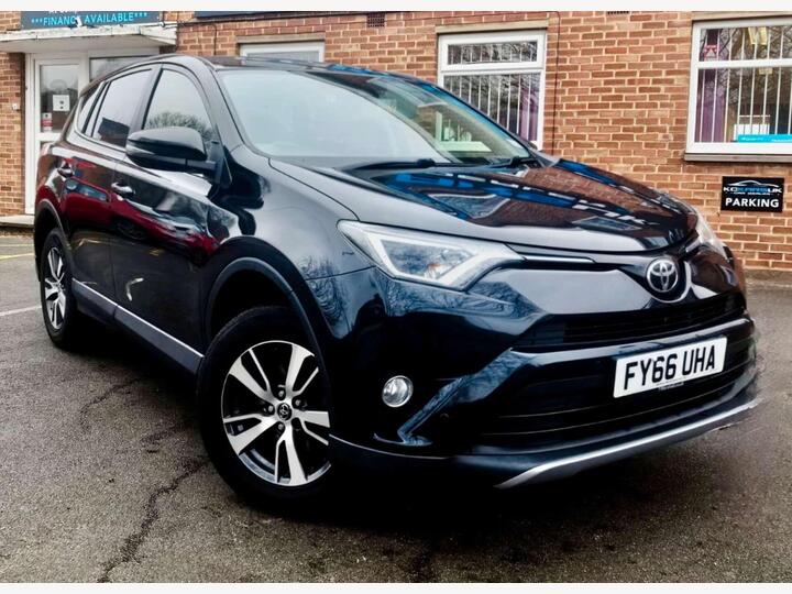 Toyota RAV4 2.0 D-4D Business Edition Euro 6 (s/s) 5dr (Safety Sense)