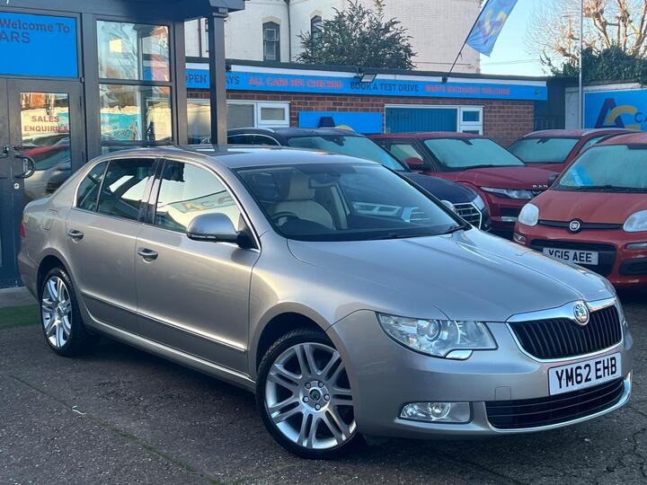 Skoda Superb 1.8 TSI Elegance DSG Euro 5 5dr