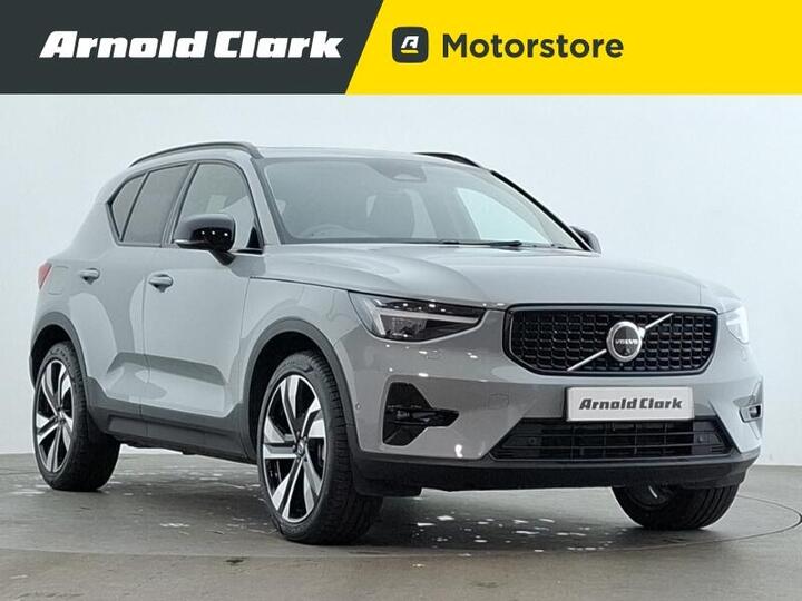 Volvo XC40 2.0 B3 MHEV Ultra Dark DCT Auto Euro 6 (s/s) 5dr