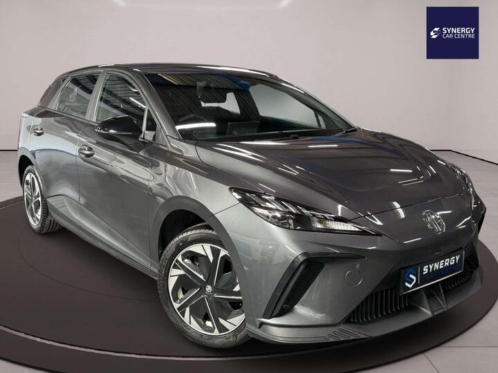MG 4 64kWh SE Long Range Auto 5dr