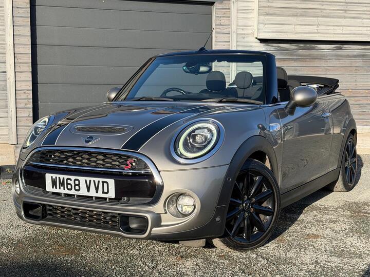 MINI Convertible 2.0 Cooper S Classic Steptronic Euro 6 (s/s) 2dr