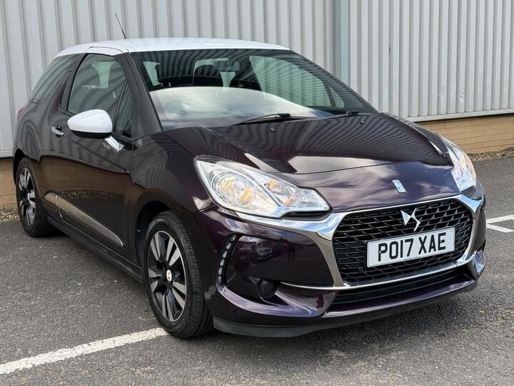 DS AUTOMOBILES DS 3 1.2 PureTech Chic Euro 6 3dr DS AUTOMOBILES DS 3 1.2 PureTech Chic Euro 6 3dr