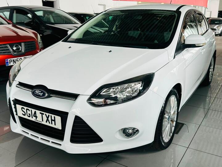 Ford Focus 1.0T EcoBoost Zetec Euro 5 (s/s) 5dr
