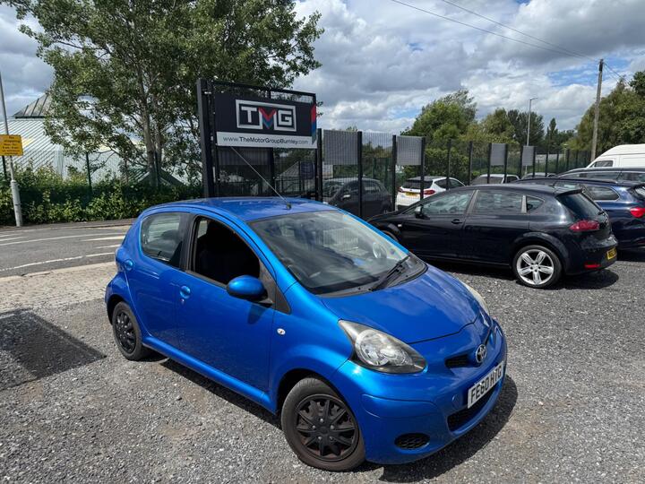 Toyota AYGO 1.0 VVT-i Blue Euro 4 5dr