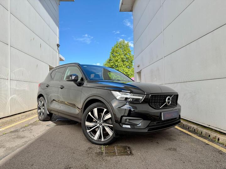 Volvo XC40 1.5h T5 Recharge 10.7kWh Ultimate Dark Auto Euro 6 (s/s) 5dr