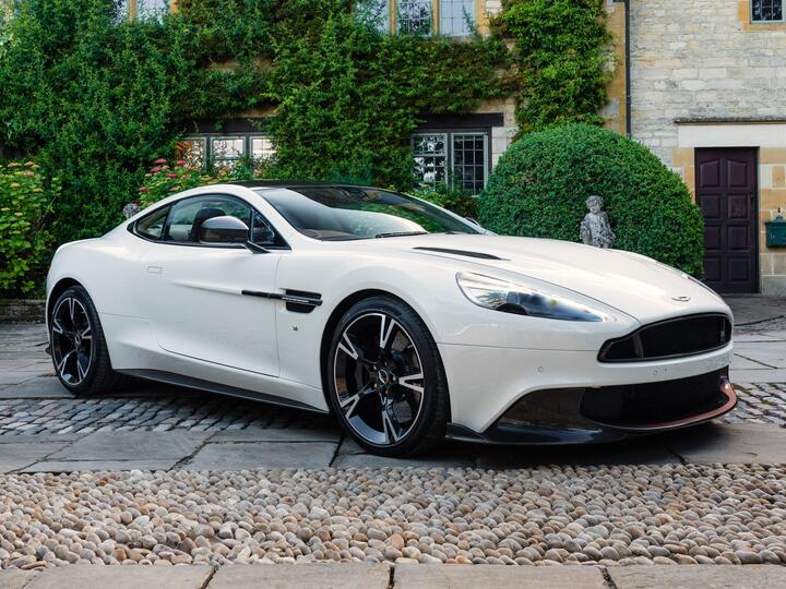 Aston Martin Vanquish 6.0 V12 S Ultimate T-TronIII Euro 6 2dr Aston Martin Vanquish 6.0 V12 S Ultimate T-TronIII Euro 6 2dr