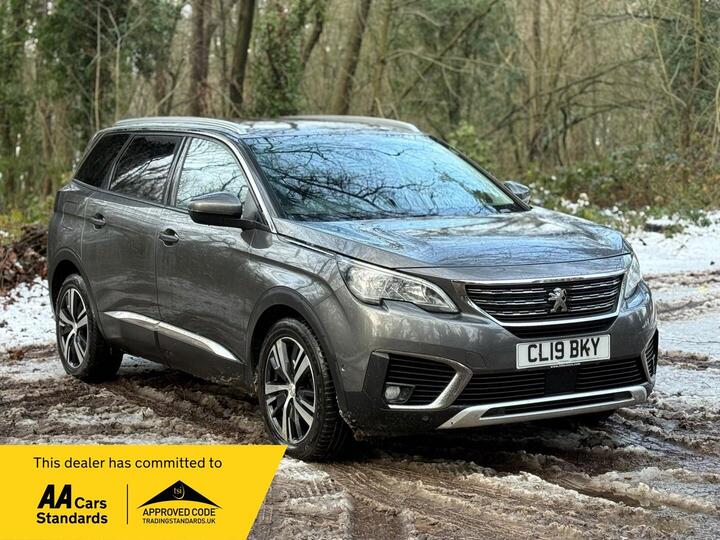 Peugeot 5008 1.5 BlueHDi Allure Euro 6 (s/s) 5dr Peugeot 5008 1.5 BlueHDi Allure Euro 6 (s/s) 5dr