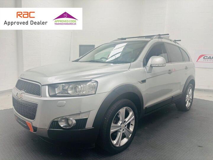Chevrolet CAPTIVA 2.2 VCDi LTZ Auto 4WD Euro 5 5dr (7 Seats) Chevrolet CAPTIVA 2.2 VCDi LTZ Auto 4WD Euro 5 5dr (7 Seats)